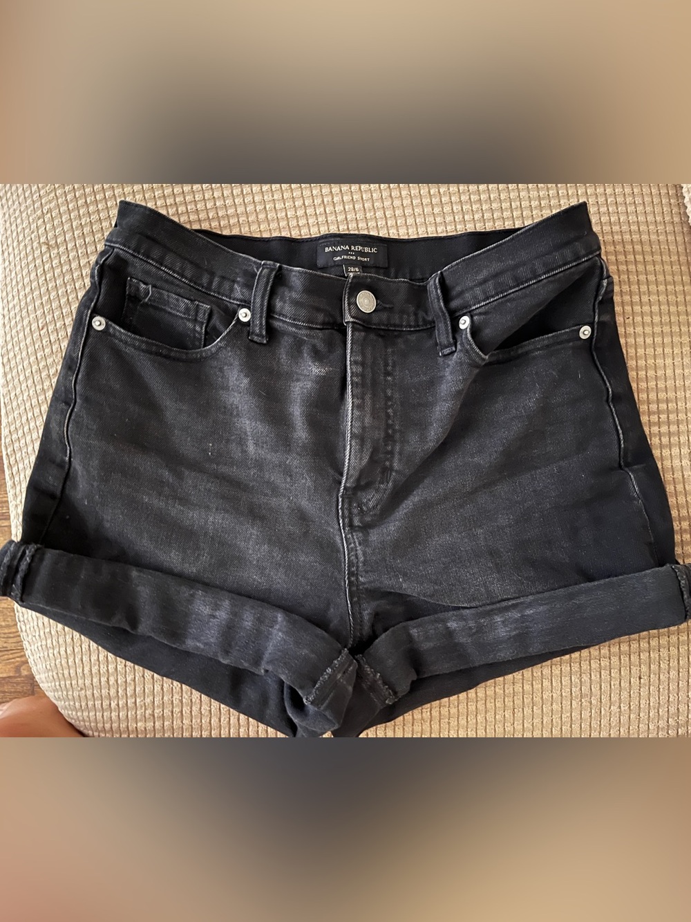 Classic Women’s High-Rise Black Denim Shorts - Banana Republic